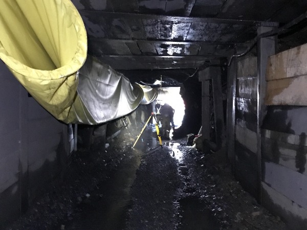 Underground Mine Ventilation